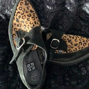 T.U.K. Black suede creepers, leopard print.